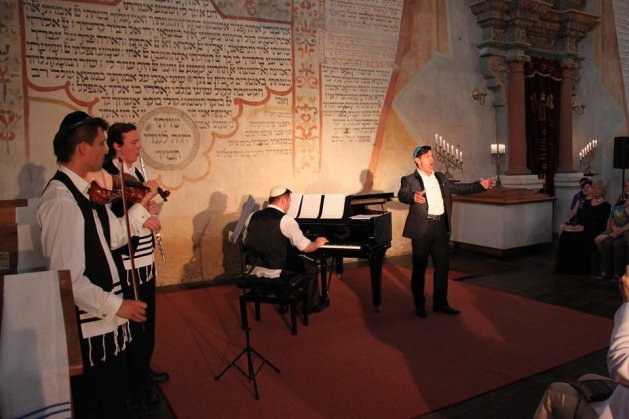 Motywy żydowskie KONCERT W WIELKIEJ SYNAGODZE W TYKOCINIE3